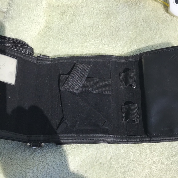 Le Tique  wristlet black and silver hardware defect see picture - Picture 6 of 10